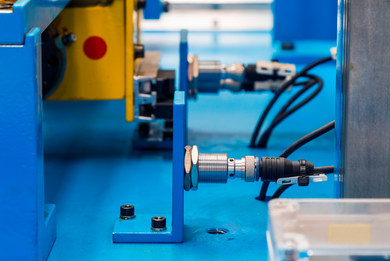 ndustrial motor drive system integrated with sensors, enabling precise motion control and automated performance monitoring.