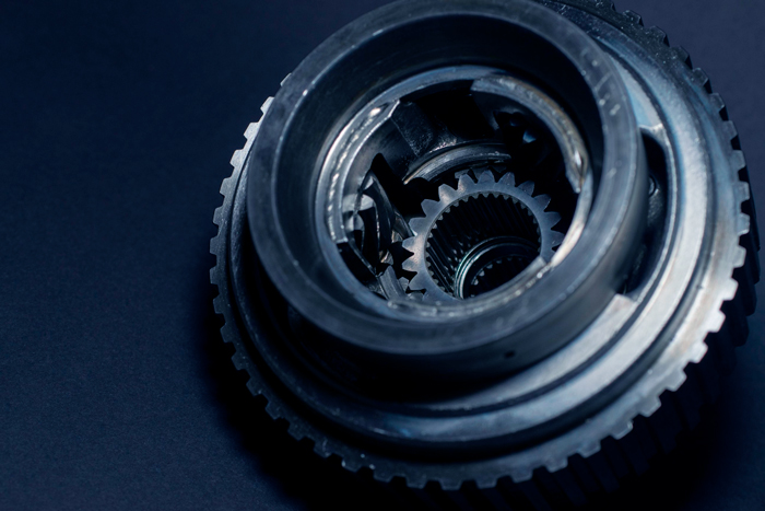 Close-up of a precision-machined gear used in an industrial speed reduction gearbox for torque transmission and rotational speed control.
