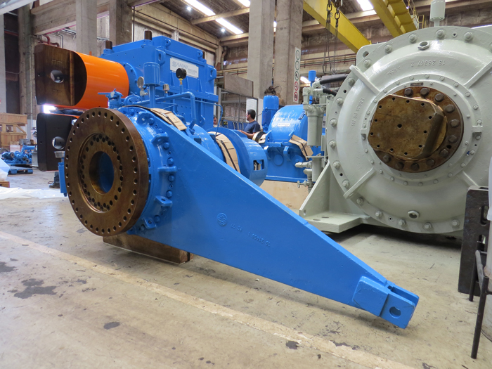 Planetary gearbox designed for high torque density